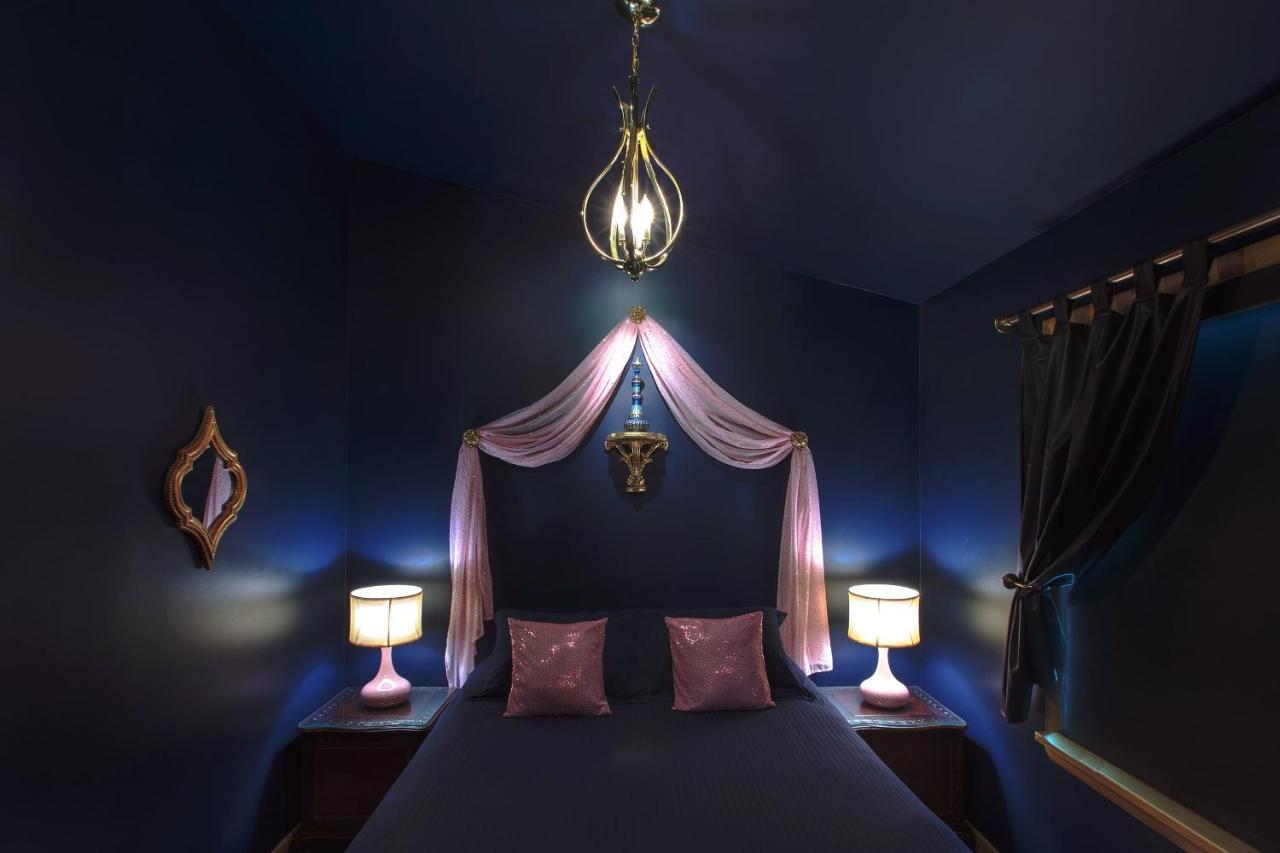 The Roxbury Hotel Bagian luar foto